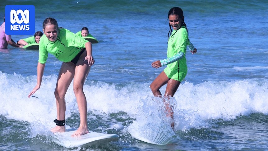 Saltwater SARTICS surf progrome to get women more indigen