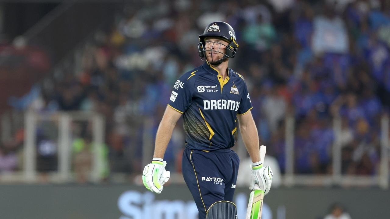 Gujarat Vitans V Royale Soveregoundio Begralrodu, partitioned Topi. Jos Butll 73 nons as a sea sauaul 3/19