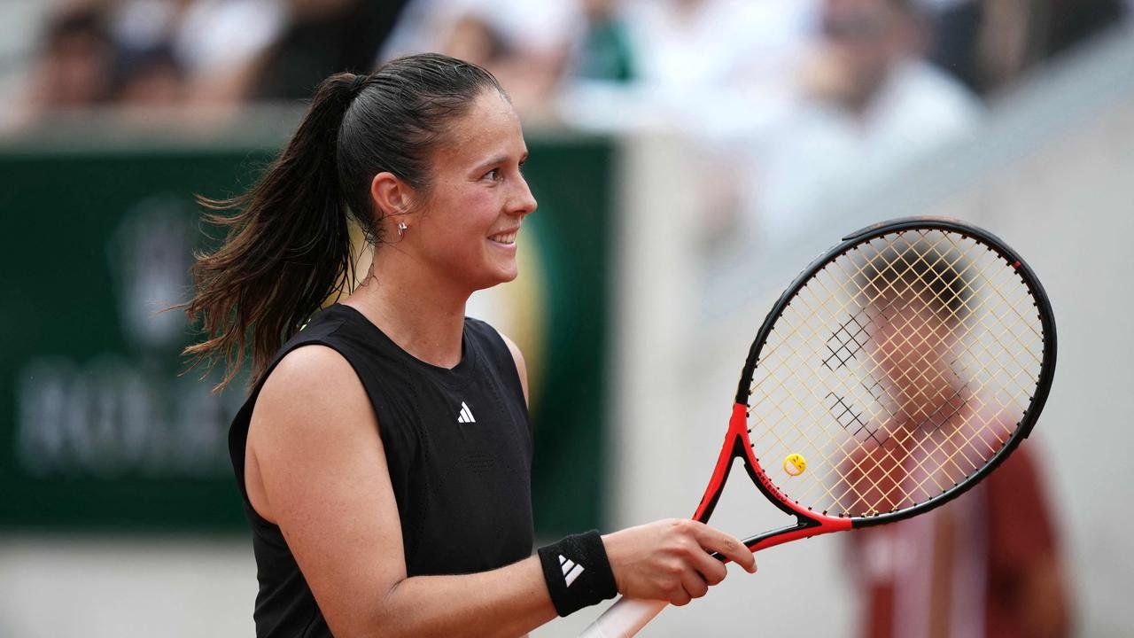 DAZA DAZZES in Paris: Aussie Recruiter makes a splash with another clay's court stunner
