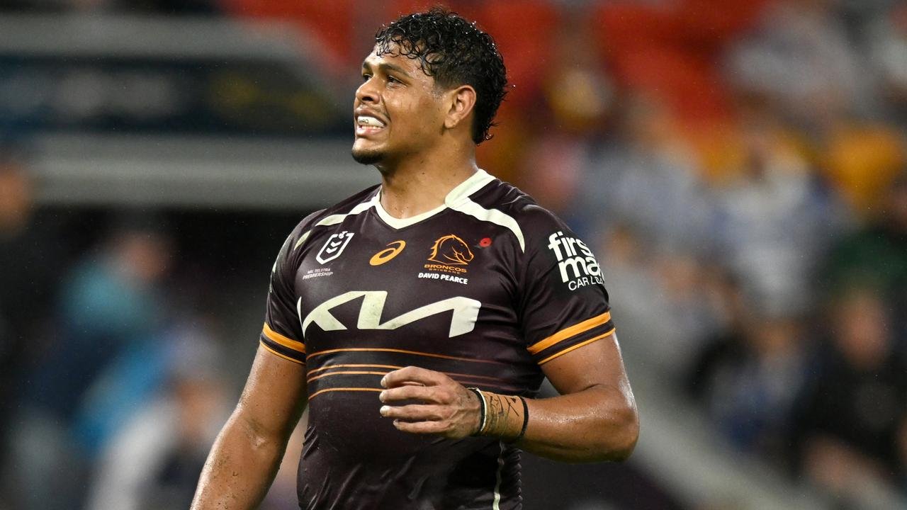 Selwyn Cobbo, Brisbane Broncos, Two Chisin