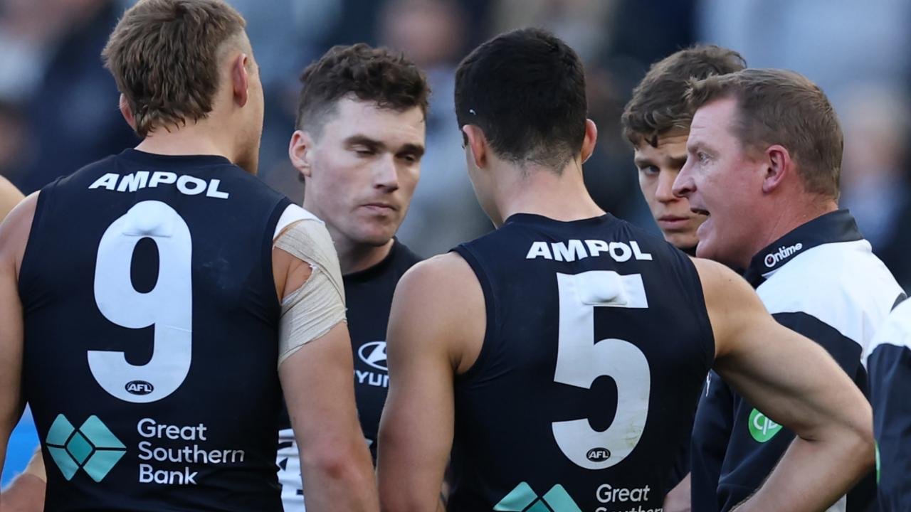 Blues and Performan Melbourne List of Melbourne List, list and player pictures on Charlie Incruf, Michael Voss, AFL »Ax