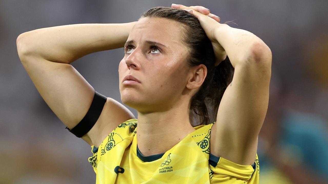 Hayley Raso Intepany Haylepur 'In Australian Season', Coach Coach JoeAchurro and cup of Asian 2026 countryside, views, video, video, video